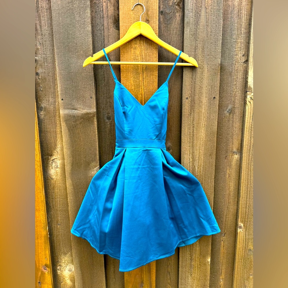 Brand New Lulus A-Line, V-Neck Coctail Dress, Ocean Blue, Size XS